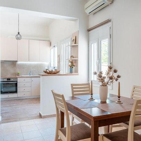 Stylish Central Renovated Apartment 伊拉克利翁 外观 照片