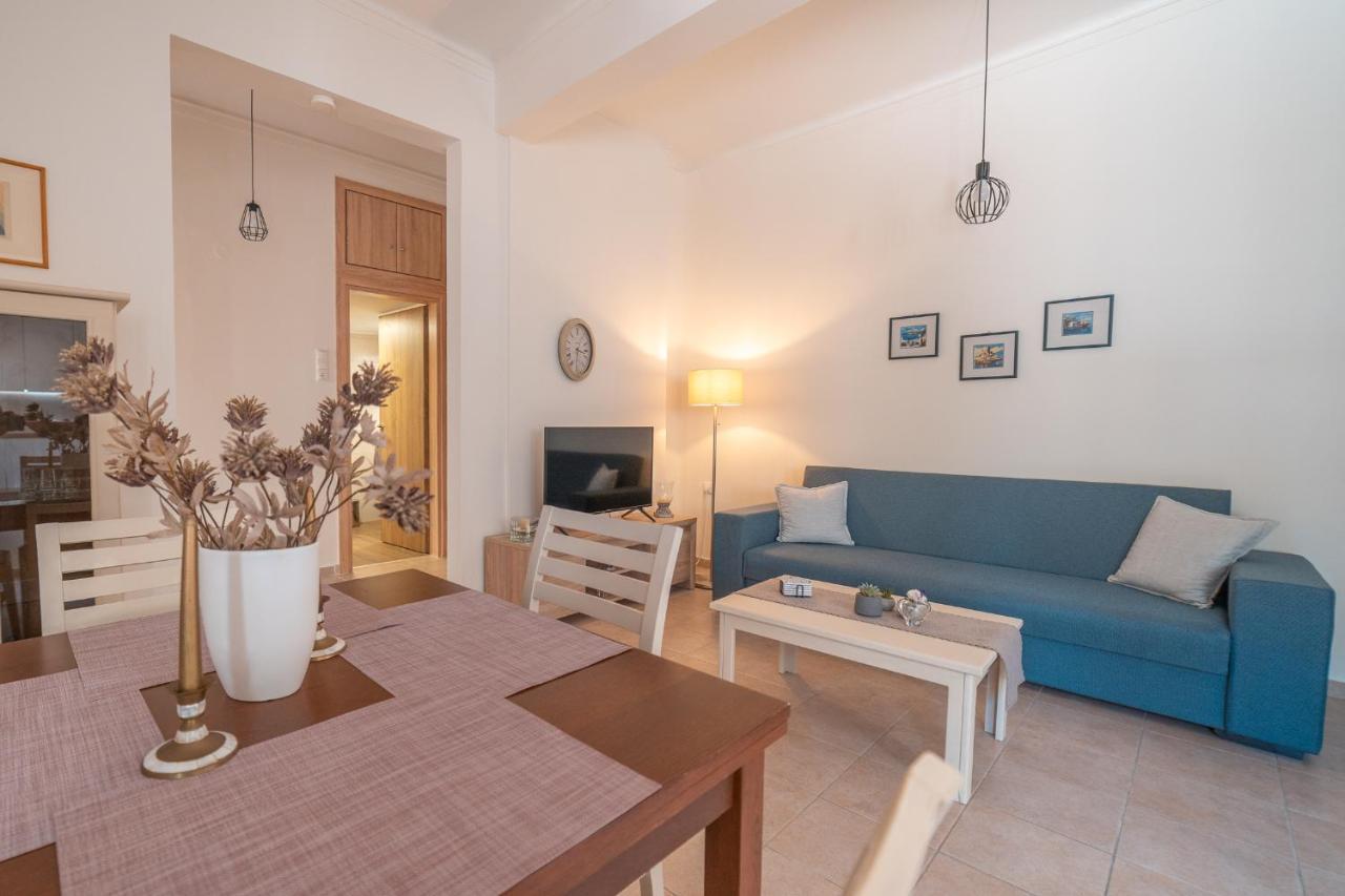 Stylish Central Renovated Apartment 伊拉克利翁 外观 照片