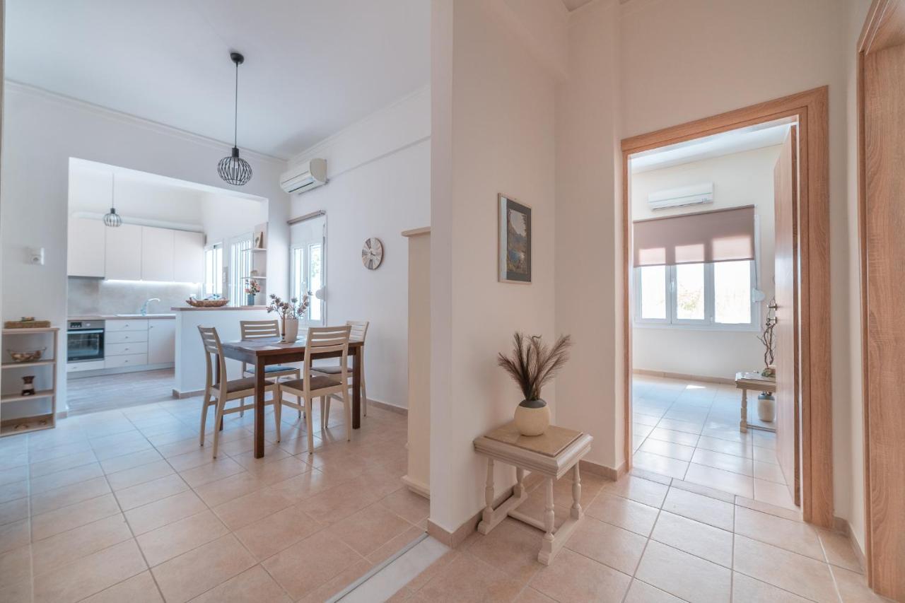 Stylish Central Renovated Apartment 伊拉克利翁 外观 照片