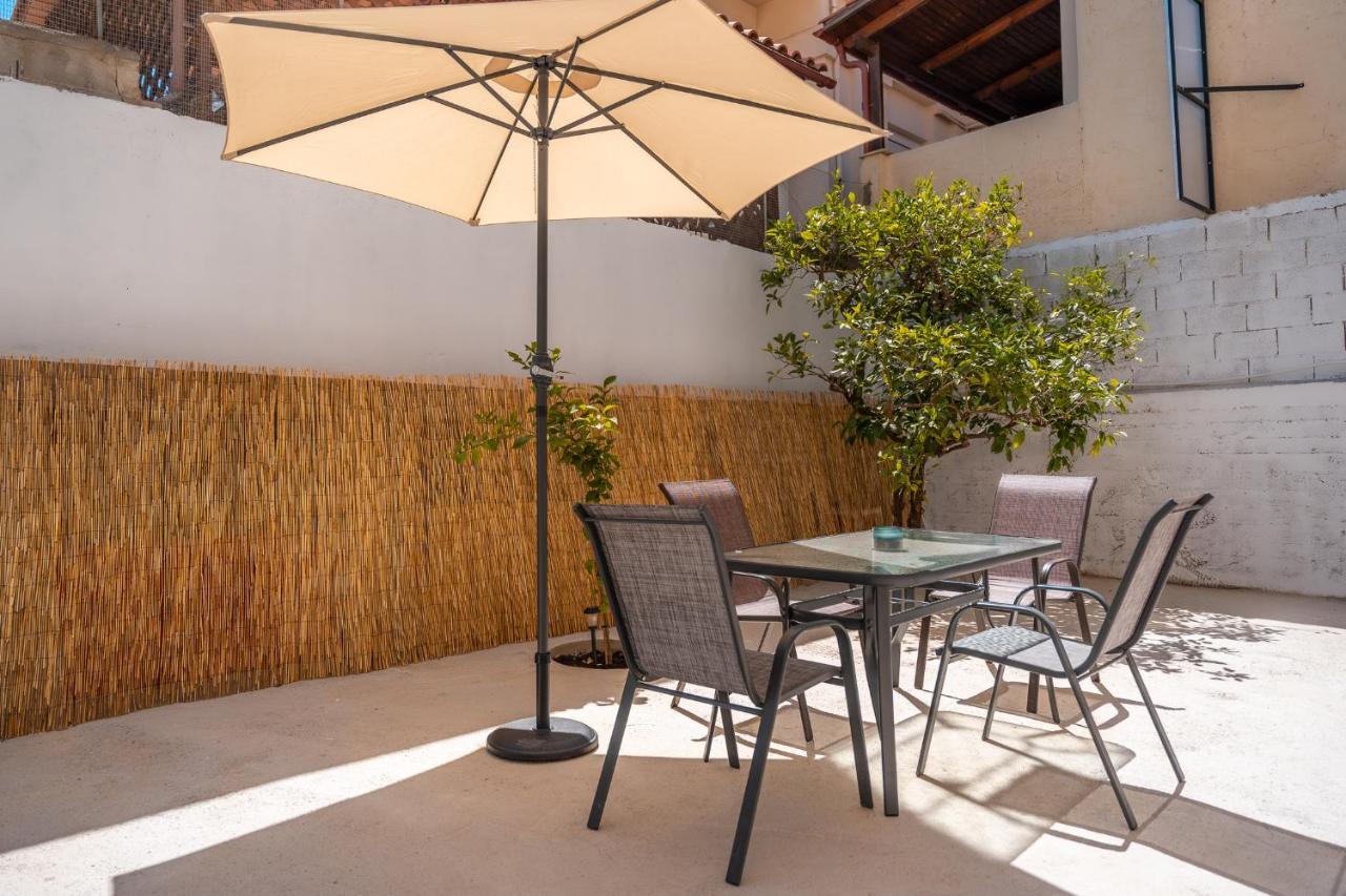 Stylish Central Renovated Apartment 伊拉克利翁 外观 照片