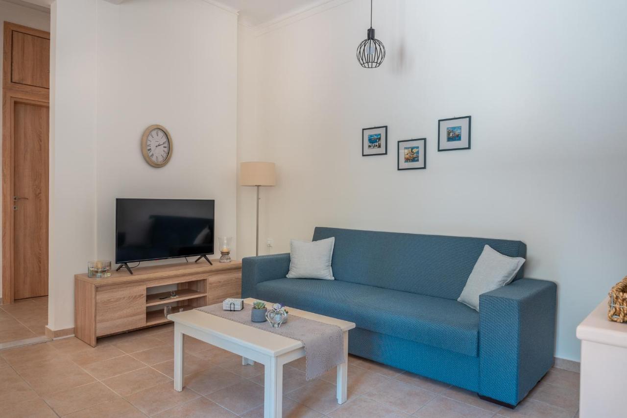Stylish Central Renovated Apartment 伊拉克利翁 外观 照片