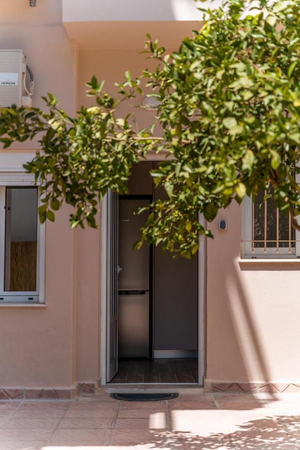 Stylish Central Renovated Apartment 伊拉克利翁 外观 照片